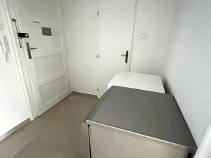 Prodej bytu 2+kk, Praha - Břevnov, Závěrka, 47 m2
