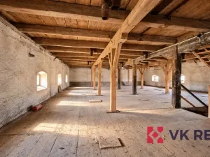 Prodej zemědělského objektu, Trhanov, 2380 m2