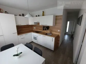 Prodej bytu 3+1, Rokycany, Horákova, 76 m2