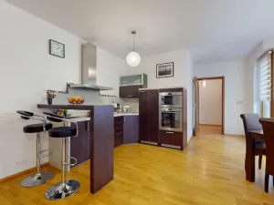 Prodej bytu 2+kk, Karlovy Vary, Libušina, 88 m2