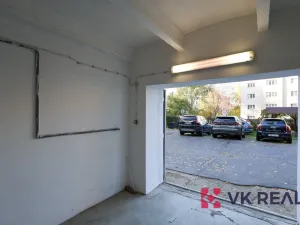 Pronájem garáže, Praha - Břevnov, Bělohorská, 16 m2