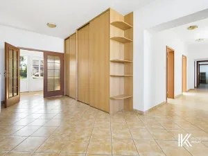 Prodej ubytování, Hrochův Týnec, 356 m2