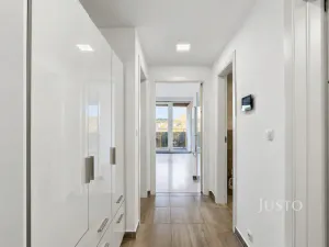 Pronájem bytu 2+kk, Praha - Krč, V jehličí, 53 m2