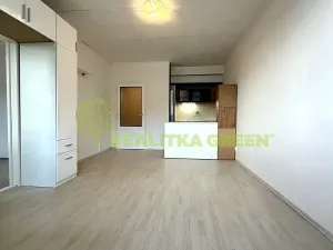 Prodej bytu 2+kk, Vsetín, Okružní, 39 m2
