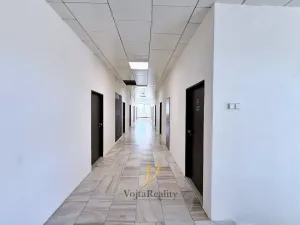 Pronájem kanceláře, Olomouc, Jožky Jabůrkové, 35 m2