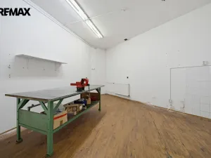 Prodej výrobních prostor, Chodov, Horní, 1901 m2