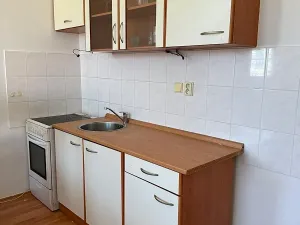 Pronájem bytu 1+kk, Rožmitál pod Třemšínem, 26 m2