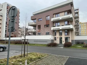 Pronájem bytu 1+kk, Praha - Kamýk, Kramperova, 32 m2