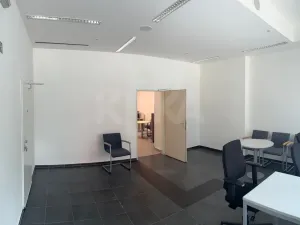 Prodej obchodního prostoru, Plzeň - Jižní Předměstí, Klatovská třída, 82 m2
