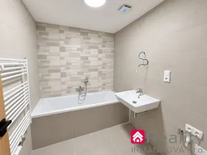 Prodej bytu 2+kk, Pohořelice, Znojemská, 60 m2