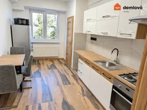 Pronájem bytu 3+1, Praha - Vršovice, Amurská, 72 m2