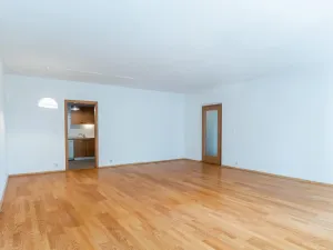Prodej bytu 3+1, Praha - Troja, Velká skála, 97 m2