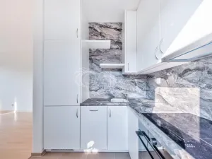 Pronájem bytu 2+kk, Praha - Michle, Elektrárenská, 46 m2