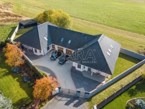 Prodej rodinného domu, Jesenice, Papoušková, 695 m2