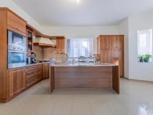 Prodej rodinného domu, Jesenice, Papoušková, 695 m2