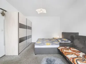 Prodej bytu 1+1, Ústí nad Labem - Severní Terasa, Šípková, 33 m2