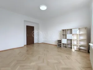 Pronájem bytu 1+1, Praha - Vršovice, Na stezce, 37 m2