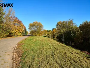 Prodej pozemku pro bydlení, Hradec Králové, 2475 m2