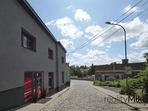 Prodej obchodního prostoru, Liberec, Na Žižkově, 351 m2