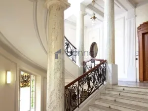 Pronájem kanceláře, Praha, Spálená, 346 m2
