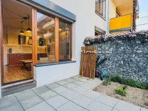 Prodej - jiné, Praha, Plzeňská, 30 m2