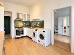 Pronájem bytu 2+kk, Praha - Libeň, Sokolovská, 37 m2
