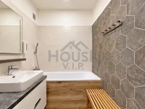 Prodej bytu 3+1, Praha - Čimice, Chvatěrubská, 75 m2