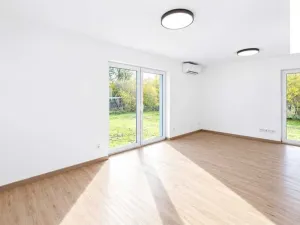 Prodej rodinného domu, Uhersko, 85 m2