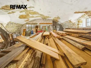 Prodej výrobních prostor, Holany, 241 m2