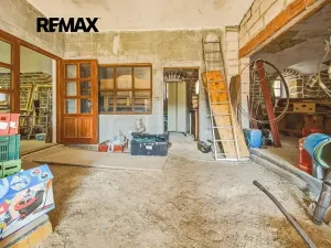 Prodej výrobních prostor, Holany, 241 m2