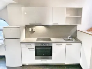 Pronájem bytu 2+kk, Praha - Vršovice, Košická, 64 m2