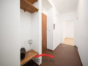 Prodej bytu 2+1, Rosice, Husova čtvrť, 55 m2