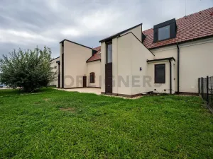 Pronájem rodinného domu, Dubany, 160 m2