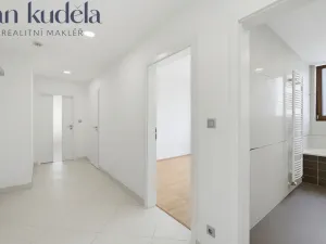 Pronájem bytu 3+kk, Praha - Holešovice, V háji, 74 m2