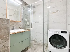 Pronájem bytu 1+kk, Brno - Židenice, Škrochova, 33 m2