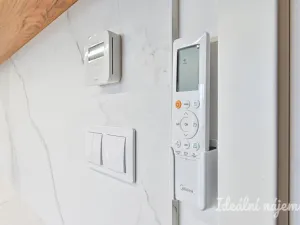 Pronájem bytu 1+kk, Brno - Židenice, Škrochova, 33 m2
