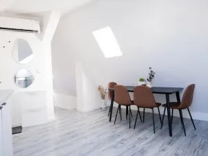 Prodej bytu 2+kk, Praha - Nové Město, Školská, 40 m2