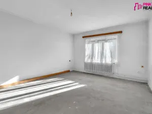 Prodej rodinného domu, Semechnice, 227 m2