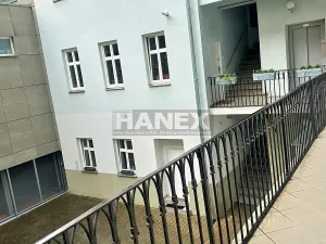 Pronájem bytu 2+kk, Praha - Žižkov, Vlkova, 40 m2