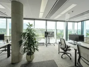 Pronájem kanceláře, Praha - Holešovice, Pod dráhou, 700 m2