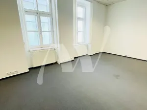 Pronájem kanceláře, Praha - Nové Město, Lazarská, 142 m2