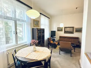 Prodej bytu 2+1, Karlovy Vary, Poděbradská, 56 m2