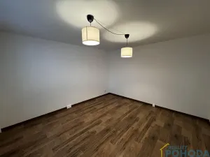 Pronájem bytu 2+1, Litomyšl, Komenského nám., 60 m2