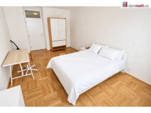 Prodej bytu 3+kk, Praha - Podolí, Dvorecké náměstí, 71 m2