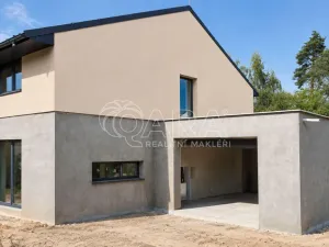 Prodej rodinného domu, Kamenice - Ládví, Lomená, 156 m2