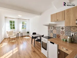 Prodej bytu 2+kk, Holubice, Za Dvorem, 46 m2
