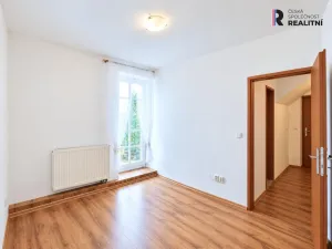 Prodej bytu 2+kk, Holubice, Za Dvorem, 46 m2