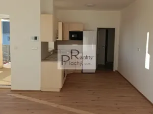 Prodej bytu 2+kk, Hevlín, 67 m2