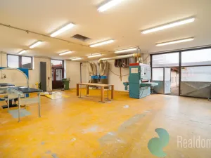 Prodej výrobních prostor, Radošovice, 1075 m2