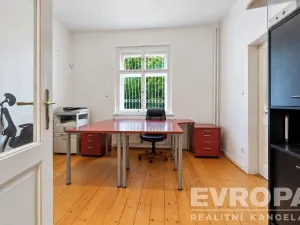 Prodej činžovního domu, Praha - Motol, U hrušky, 395 m2